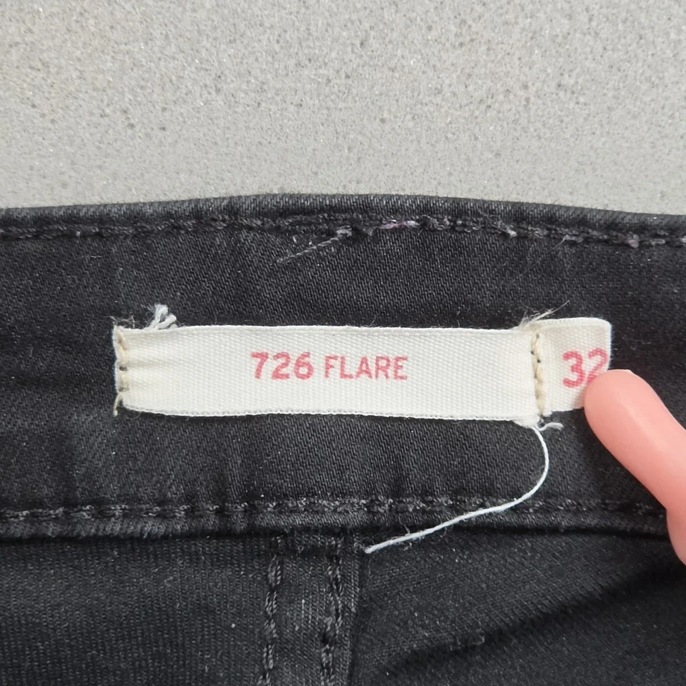 Levis 726 High Rise Flare Jeans Womens 32 Black Bell Bottoms Stretch Denim Retro